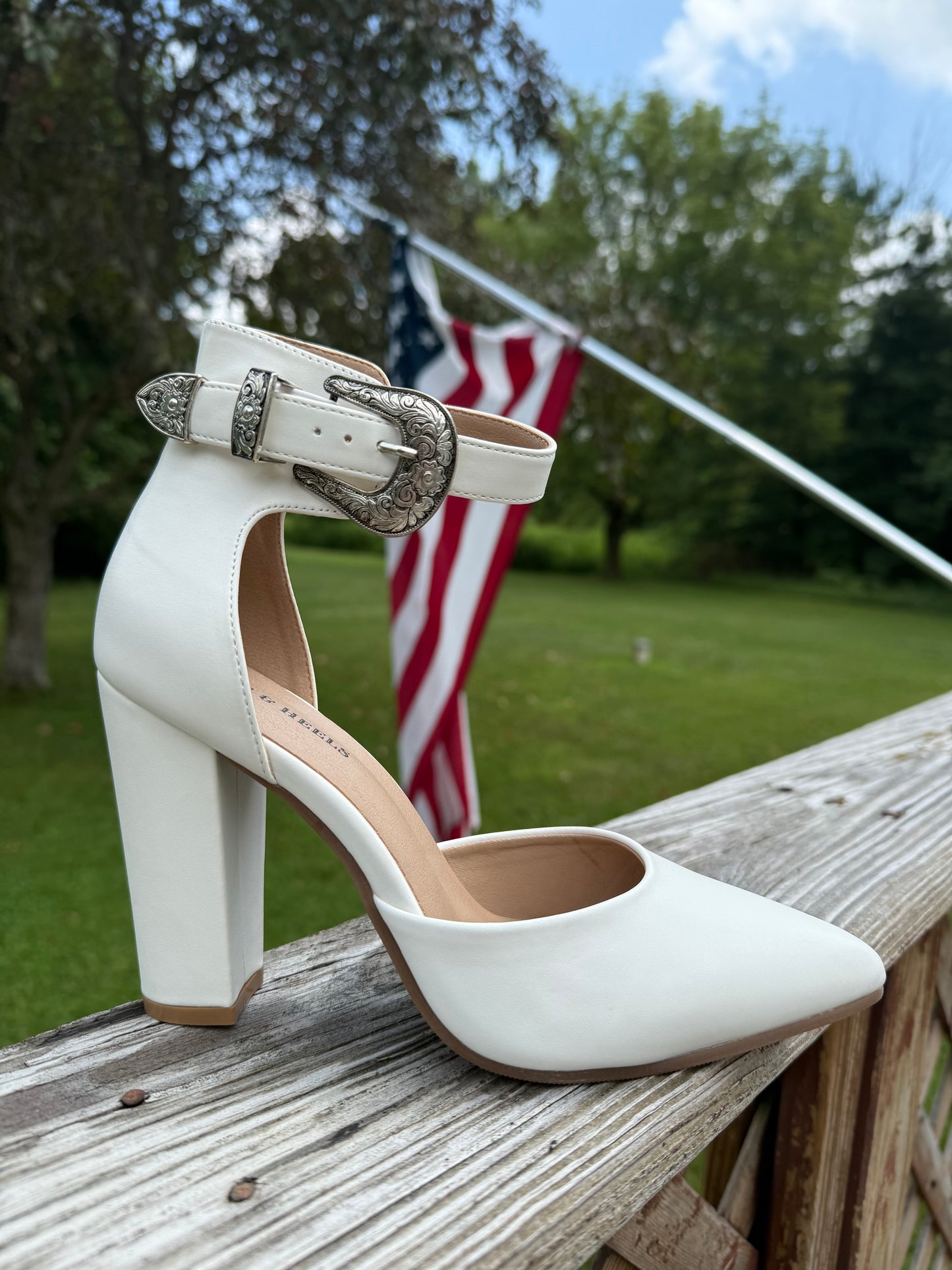 WHITE Closed toe heel with buckle no leather just as pictured!