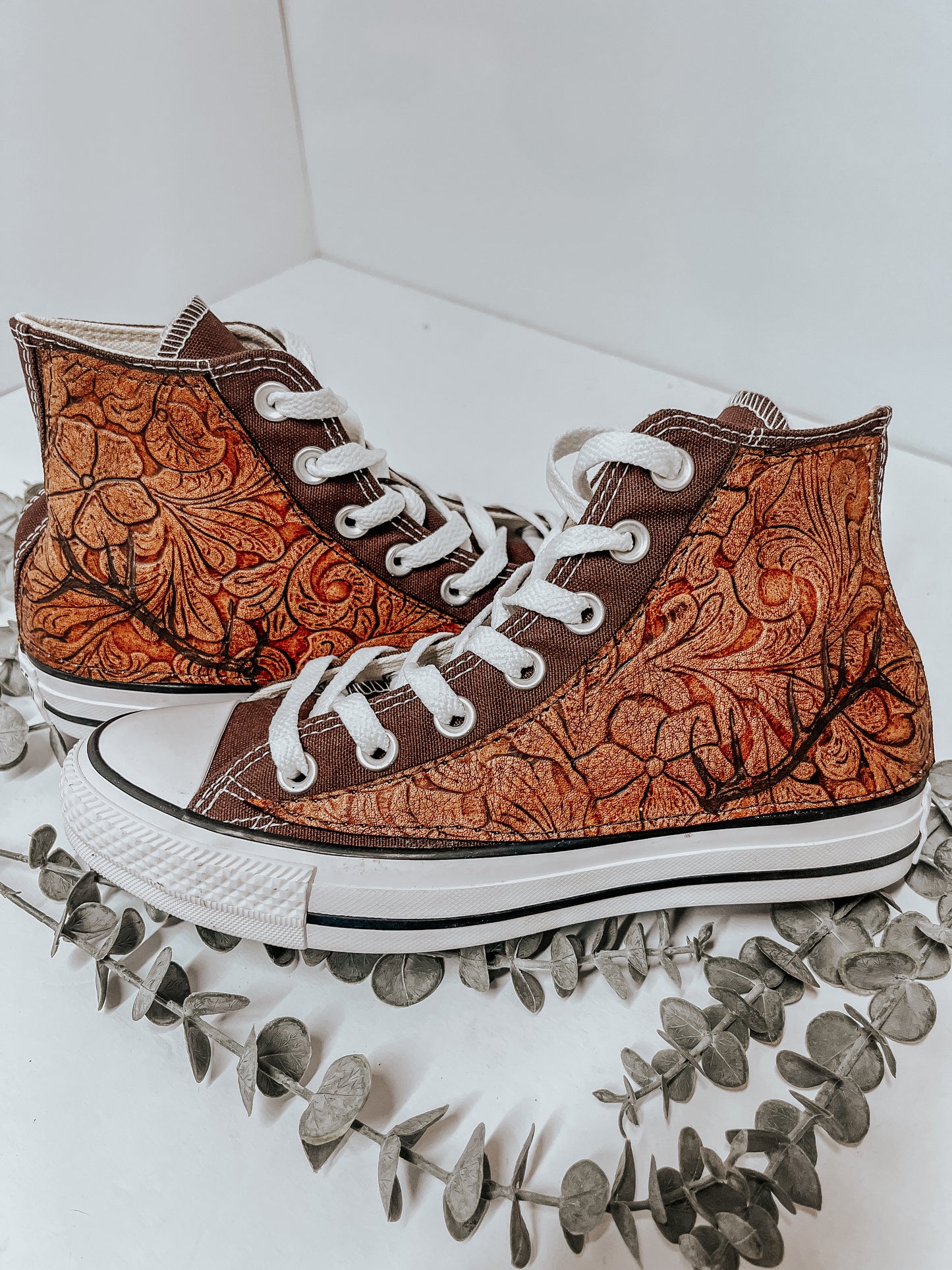 Elk horn converse