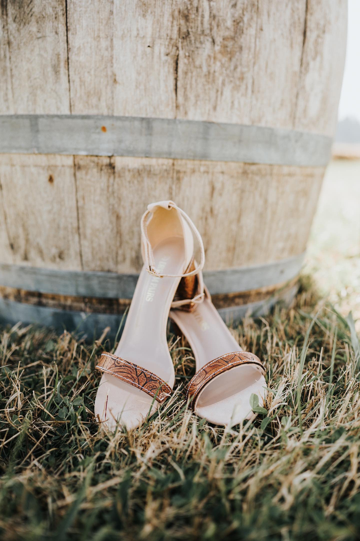 Tan heel