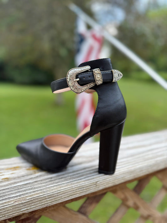 BLACK Closed toe heel with buckle no leather just as pictured!