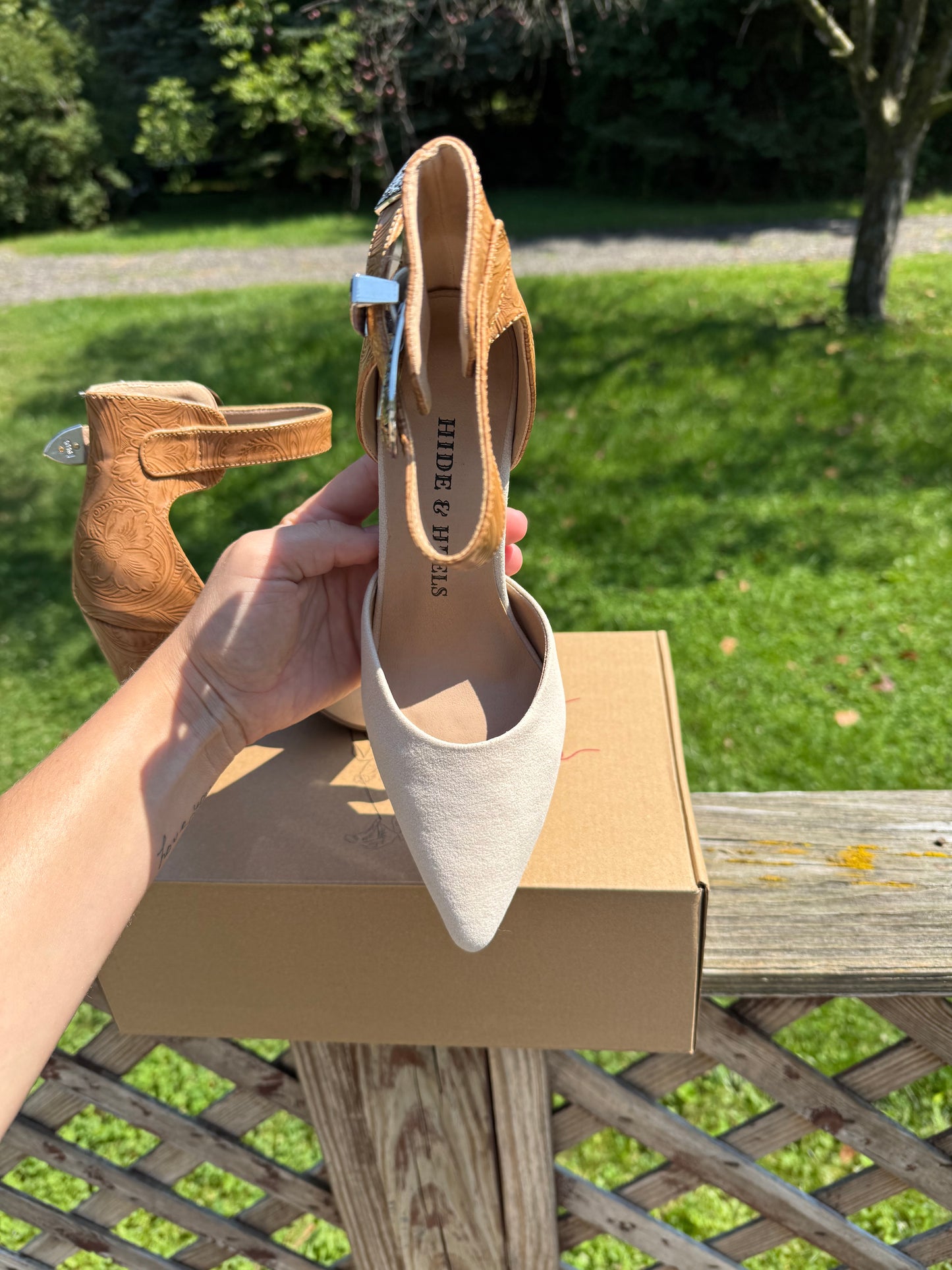 New embossed closed toe heels