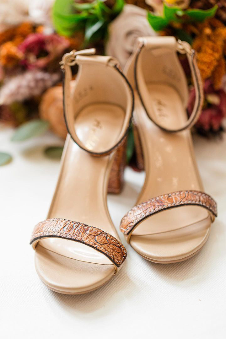 Tan heel